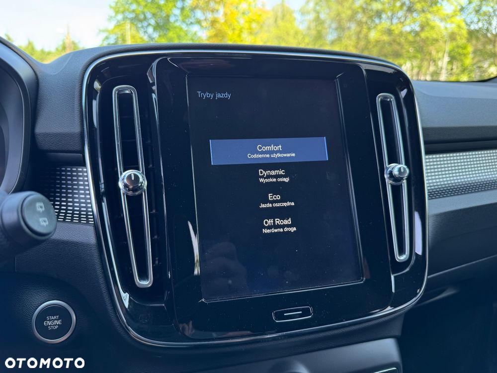 Volvo XC 40 D3 SCR R-Design - 31