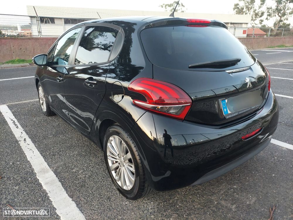 Peugeot 208 1.6 BlueHDi Style - 5