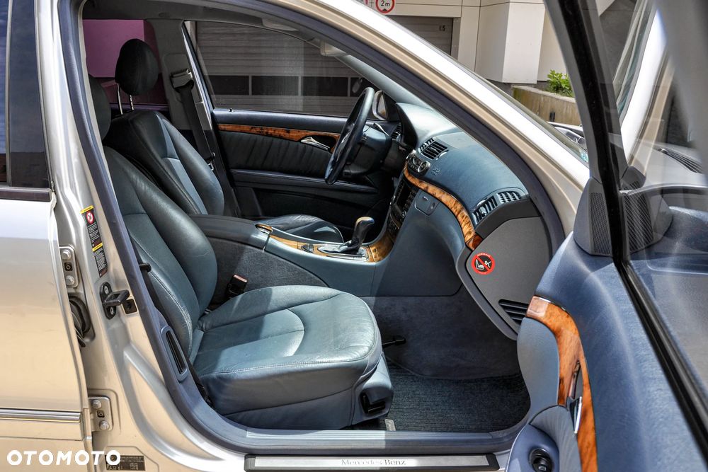 Mercedes-Benz Klasa E 350 4-Matic T Avantgarde - 11