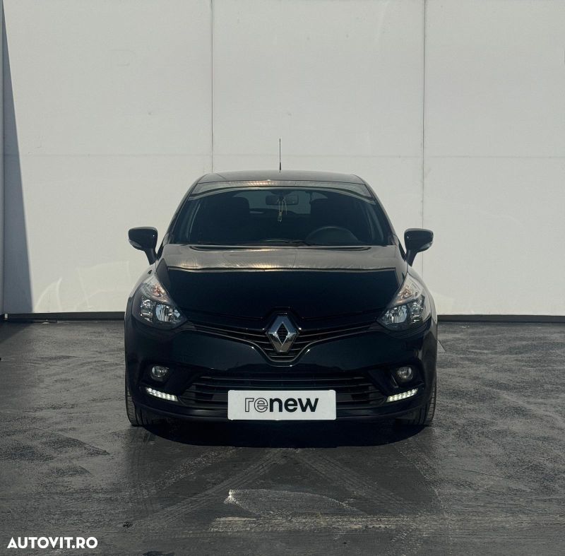 Renault Clio - 23