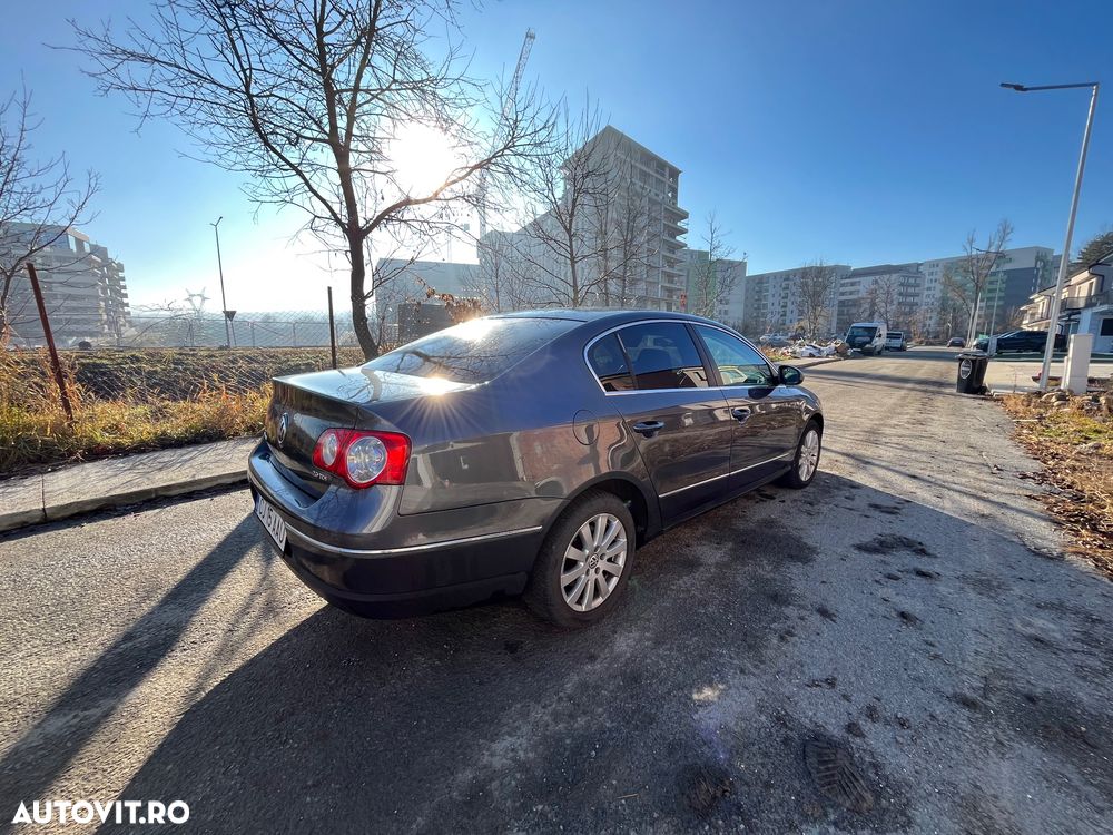 Volkswagen Passat 2.0TDI Comfortline DPF DSG - 8
