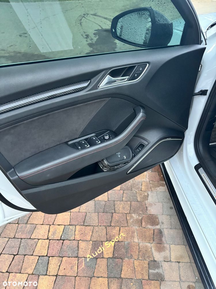 Audi RS3 Limousine TFSI Quattro Performance Edition S tronic - 11