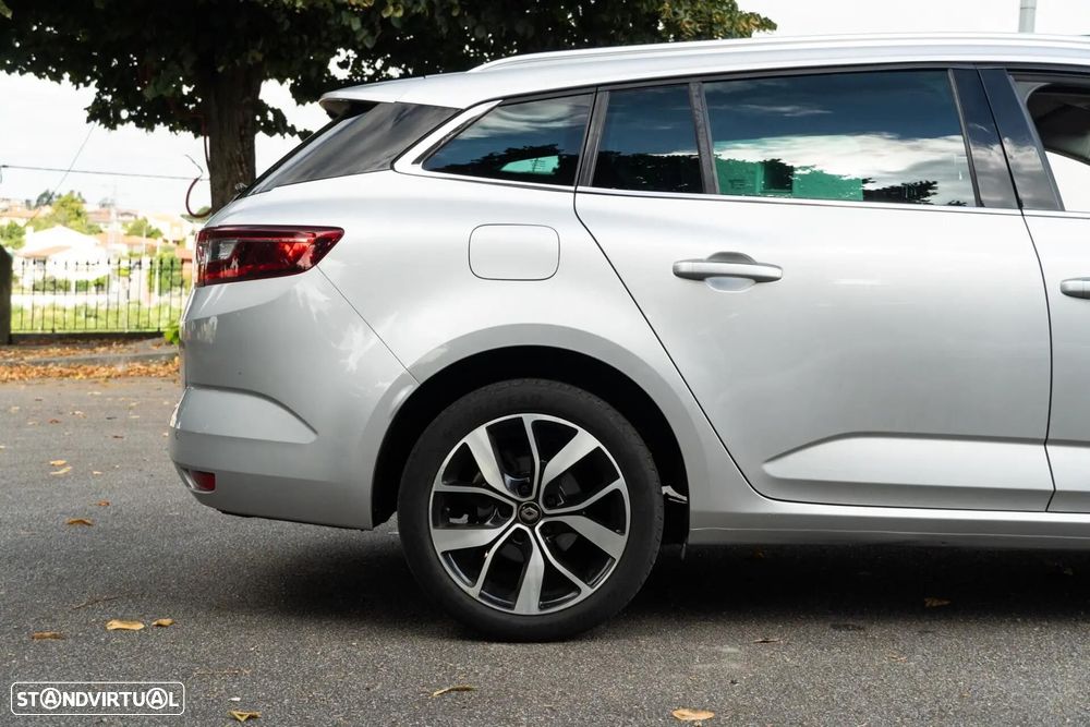 Renault Mégane Sport Tourer 1.3 TCe Bose Edition EDC - 32