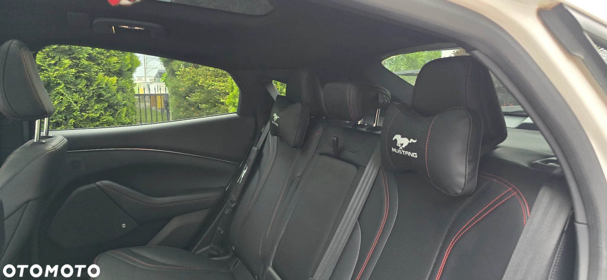 Ford Mustang Mach-E 98kWh AWD Premium - 10