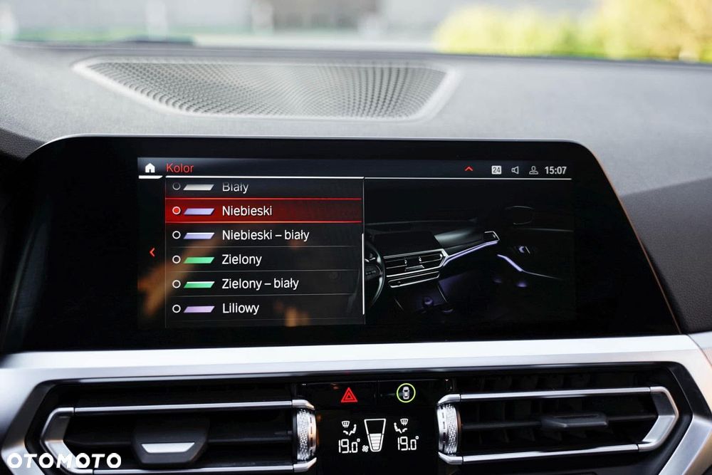 BMW Seria 3 320d xDrive MHEV M Sport sport - 28