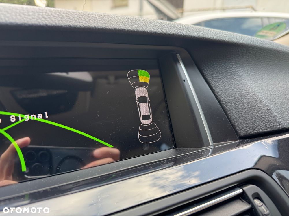 BMW Seria 5 520d xDrive Luxury Line - 39