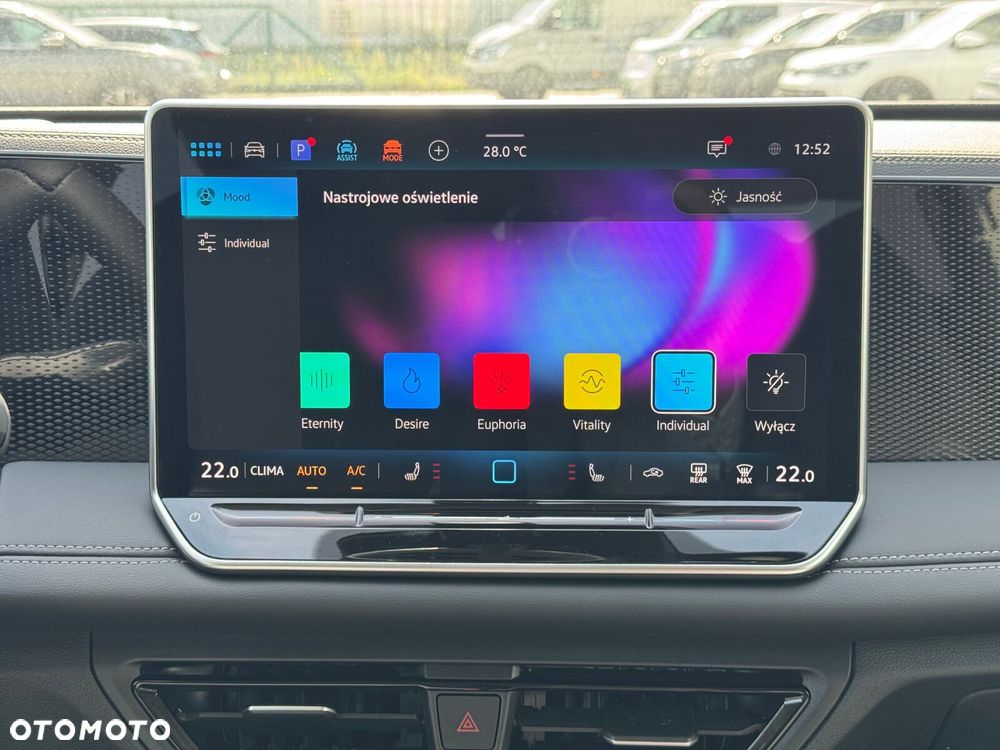 Volkswagen Tiguan 1.5 eTSI Life Plus DSG - 32