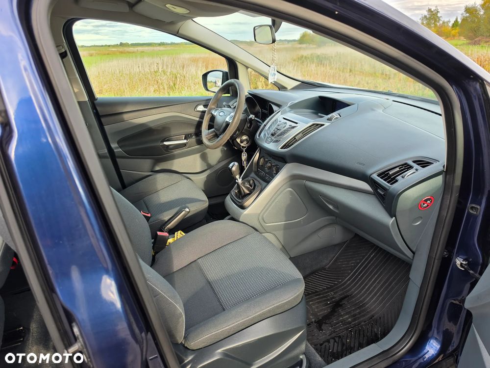 Ford Grand C-MAX - 10
