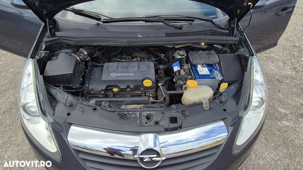 Opel Corsa 1.4 16V Innovation - 17