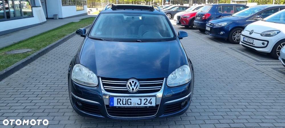 Volkswagen Golf - 2