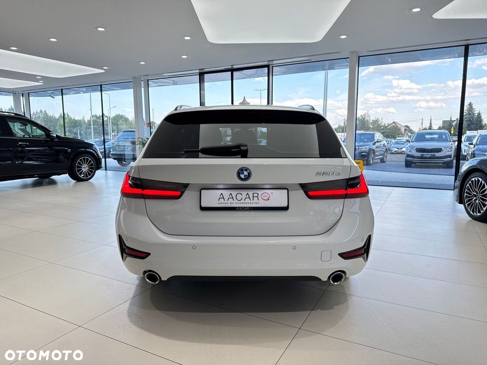 BMW Seria 3 320e Sport Line - 4