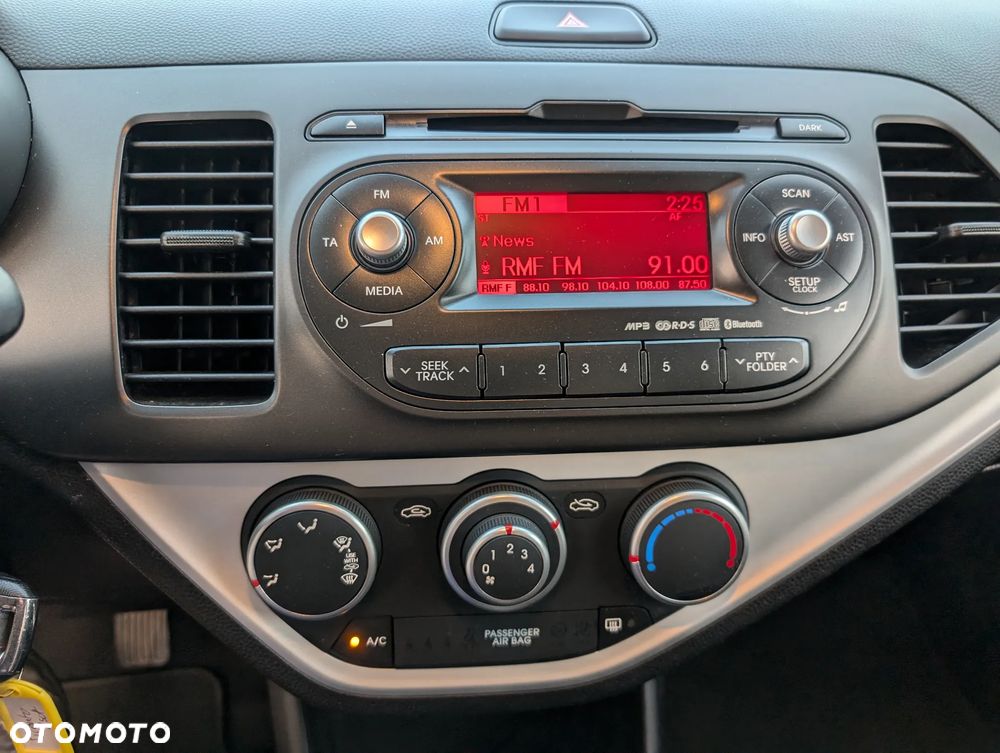 Kia Picanto 1.0 Dream Team Edition - 15