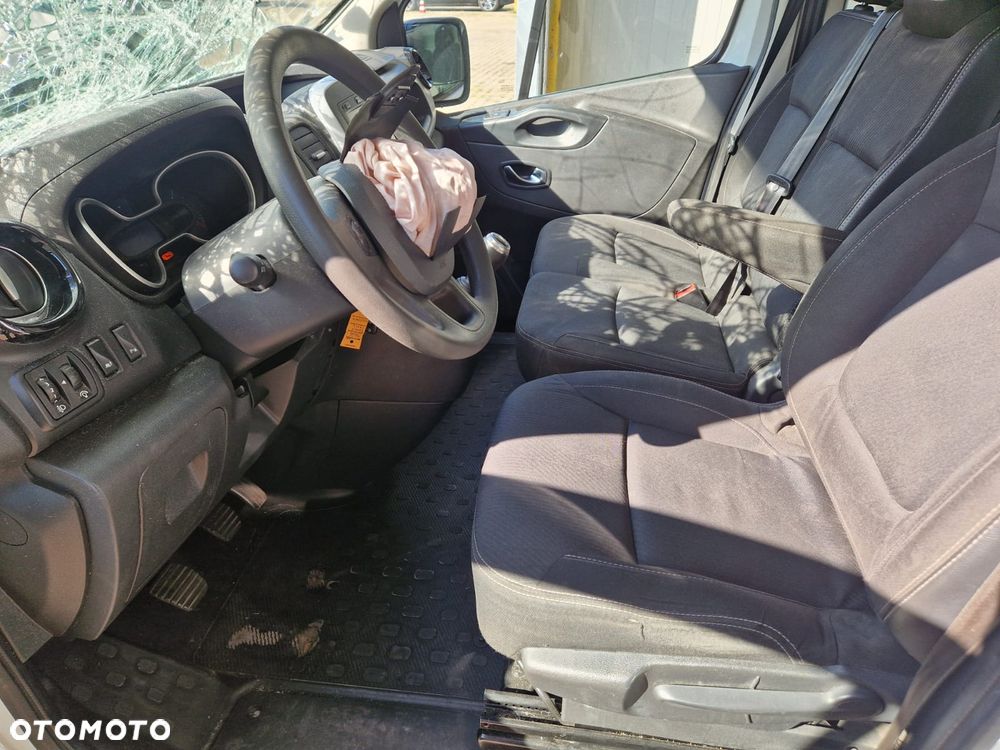 Renault TRAFIC - 16
