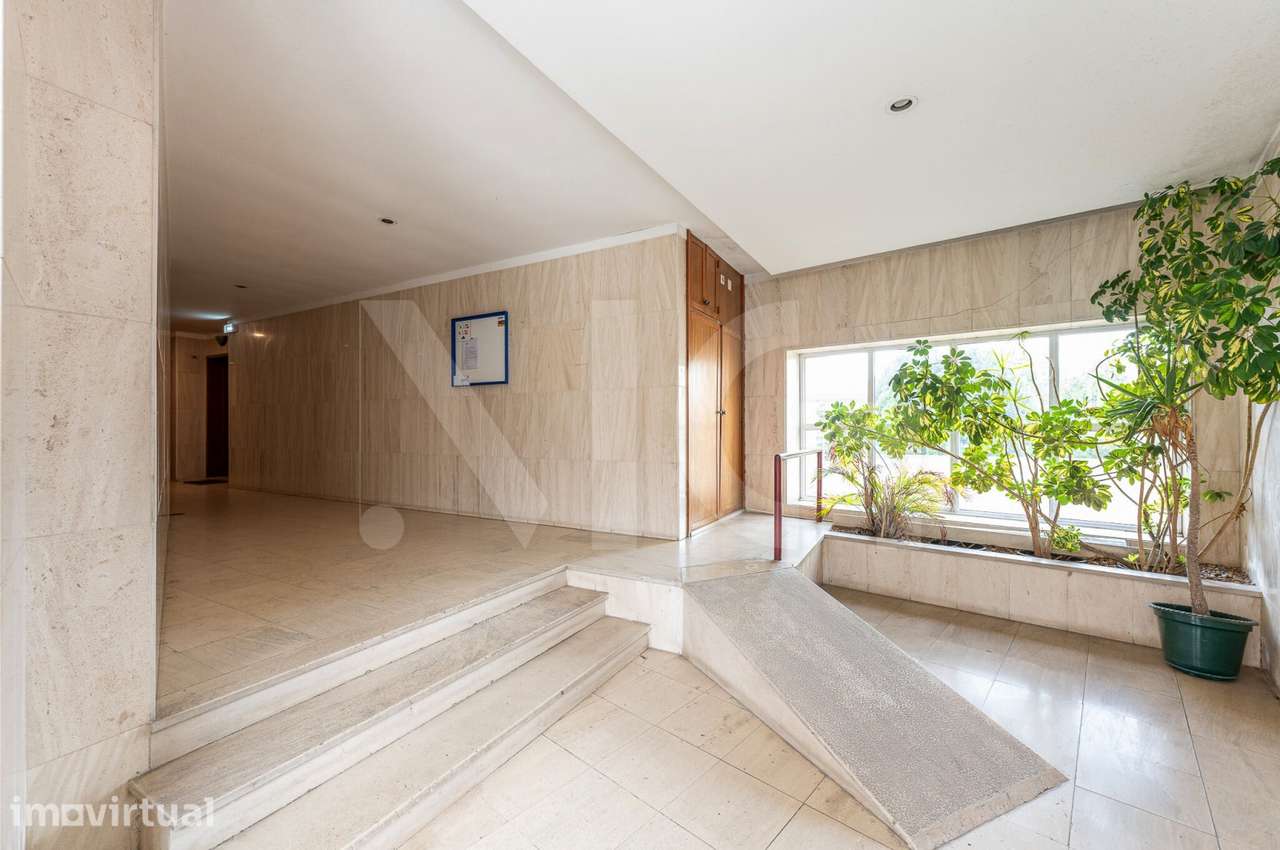 T3 c Varandas, 2 Lugares de garagem, Arrumos e Armazém-Moreira da Maia - Grande imagem: 3/60