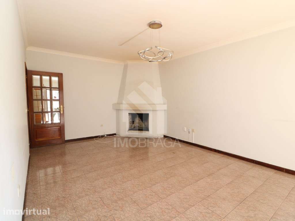Venda de Apartamento T3 em Lomar - Grande imagem: 2/37