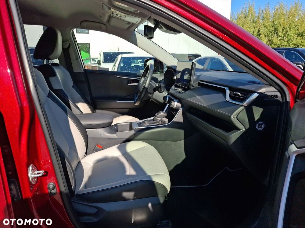 Toyota RAV4 - 16