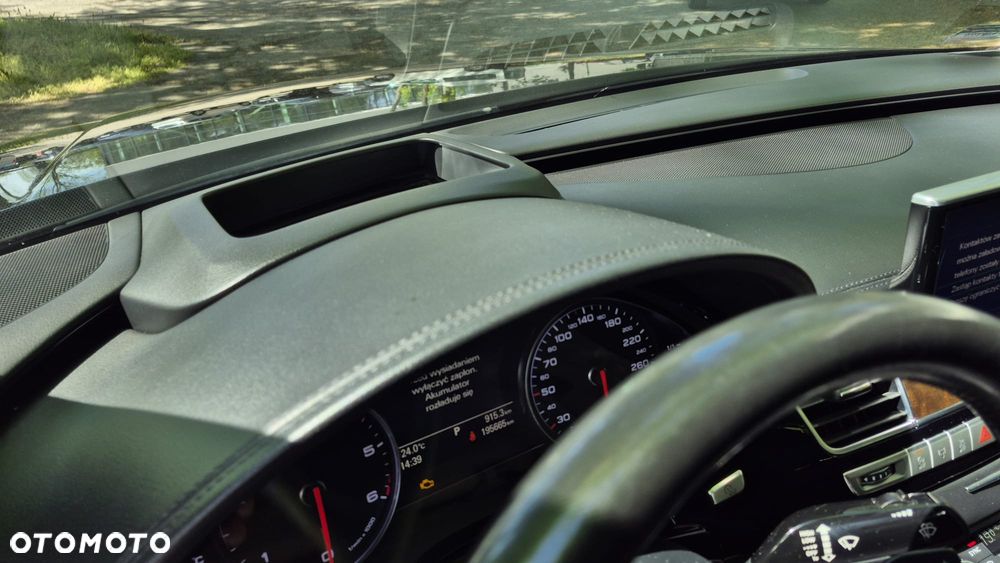 Audi A8 - 13