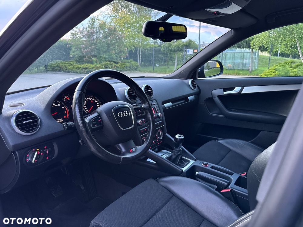 Audi A3 Sportback 1.8 TFSI S line Sportpaket Plus - 23