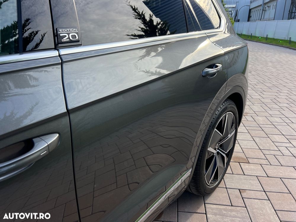 Volkswagen Touareg V6 TDI R-Style - 27