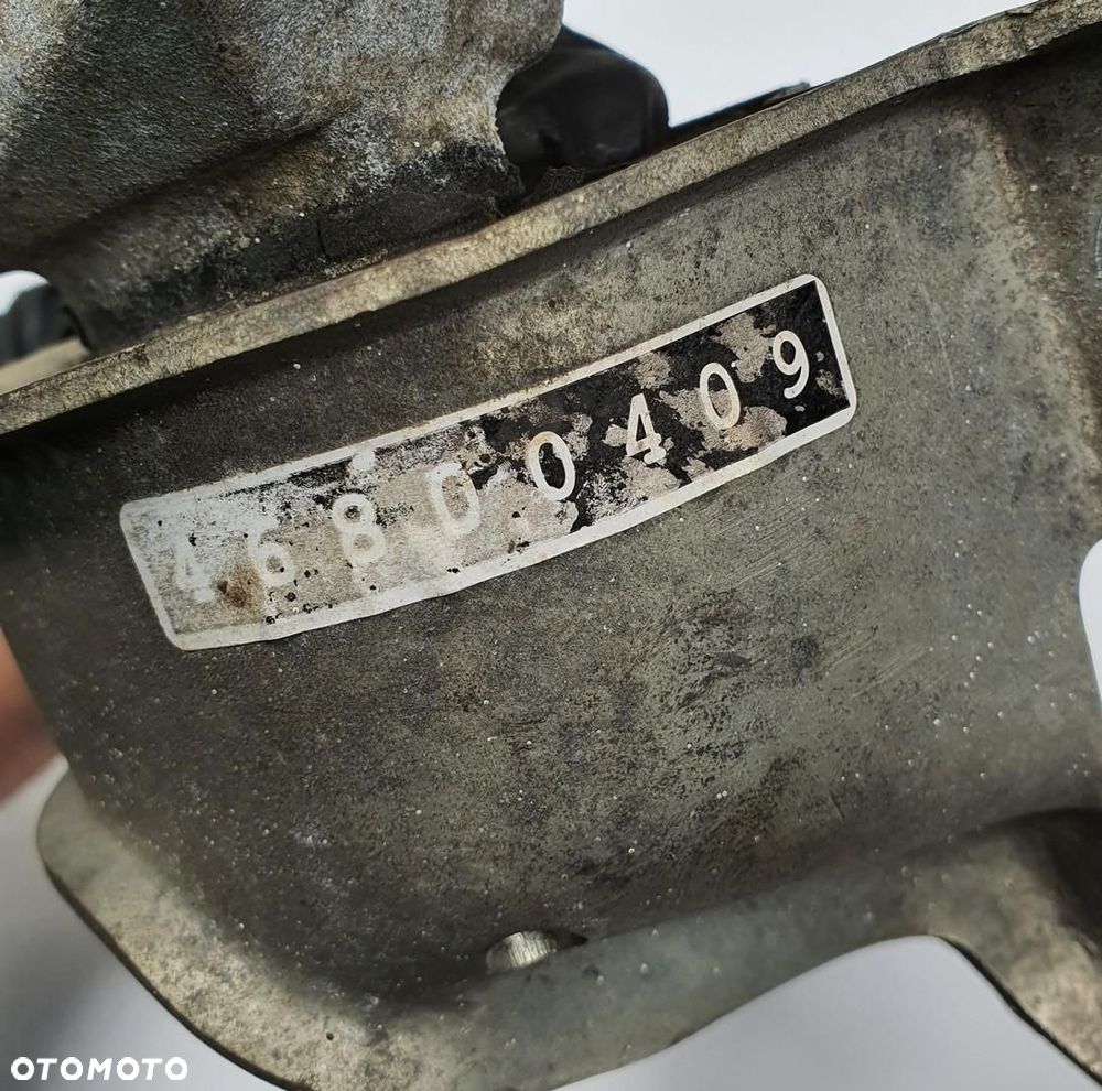 ŁAPA WSPORNIK PODUSZKA SILNIKA FIAT PANDA II 1.1 8V 46800409 - 4