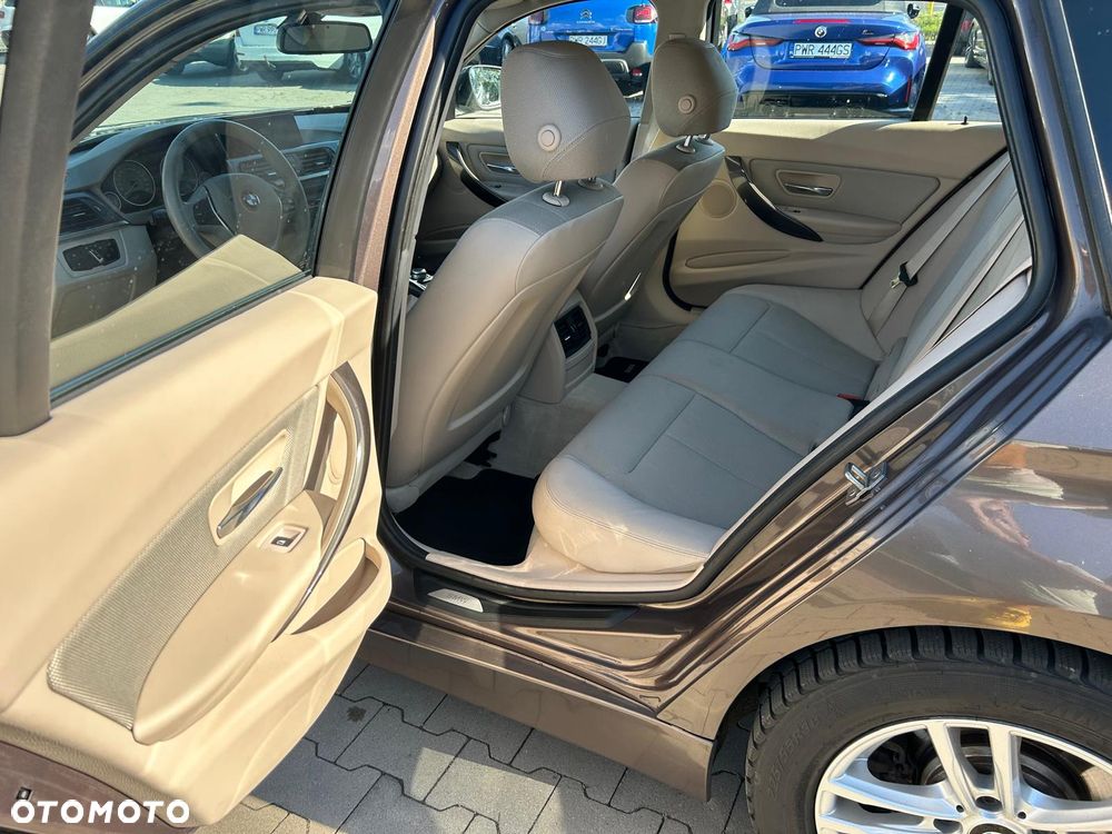 BMW Seria 3 - 17