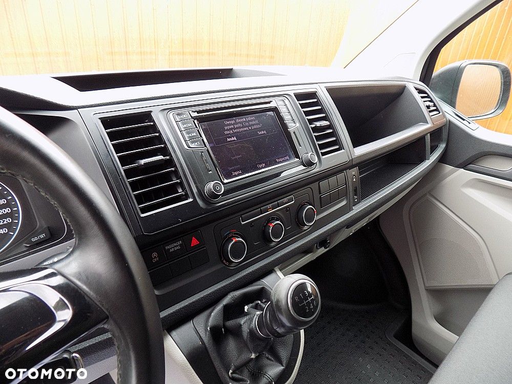 Volkswagen Transporter - 9