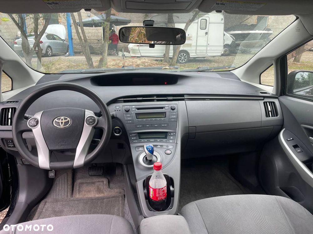 Toyota Prius - 5