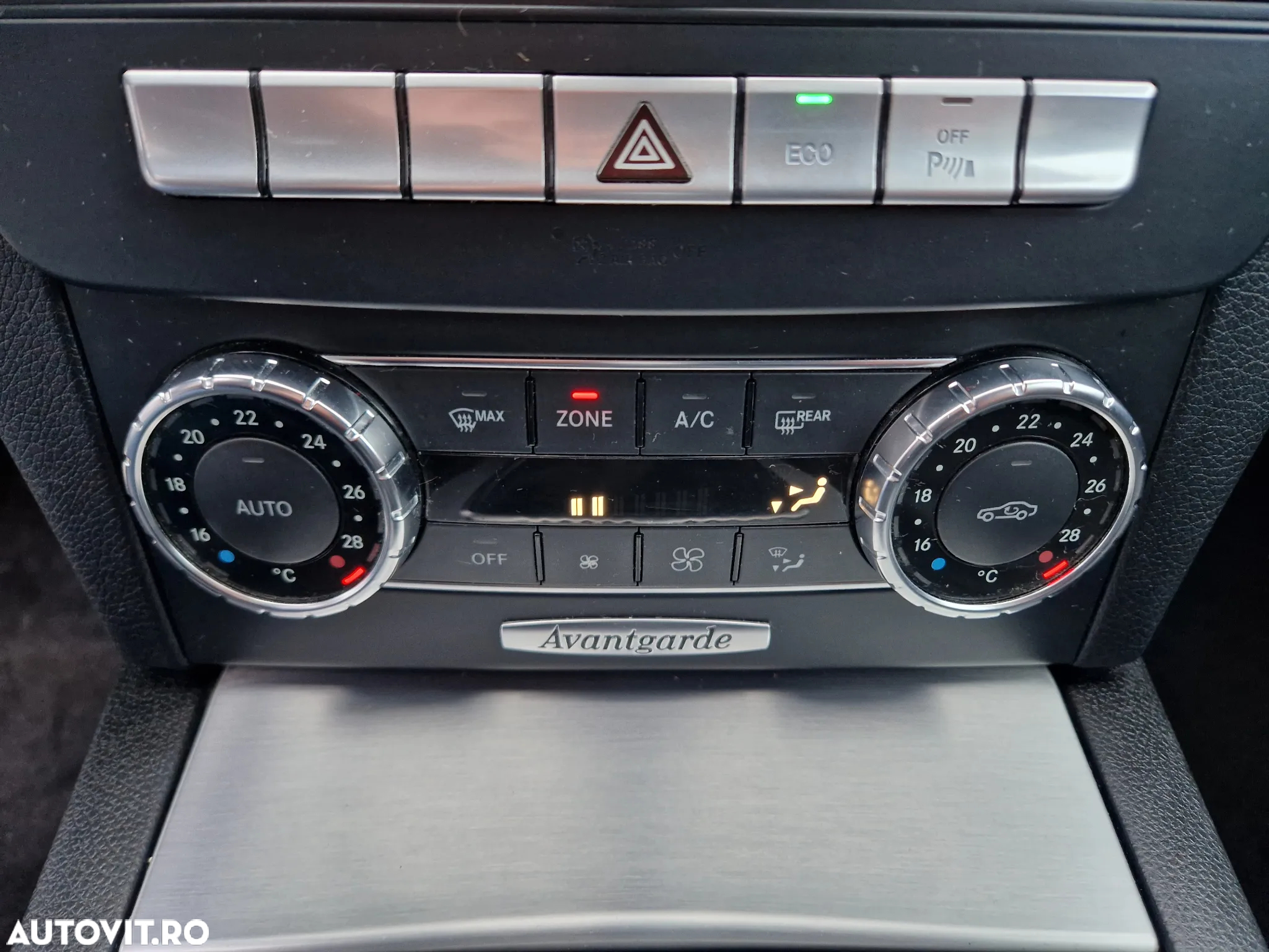 Mercedes-Benz C 180 CDI DPF (BlueEFFICIENCY) Avantgarde - 14