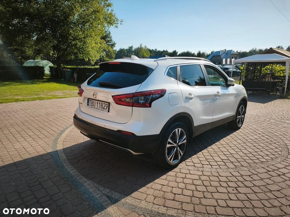 Nissan Qashqai 1.6 DIG-T Tekna - 4
