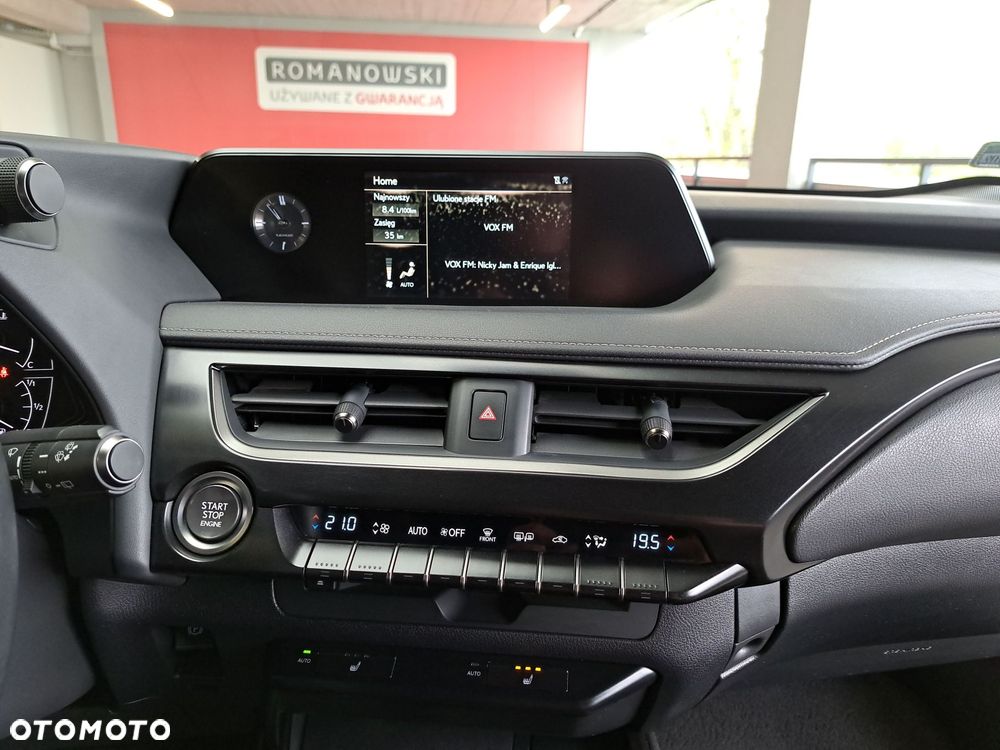 Lexus UX 200 Optimum 2WD - 17