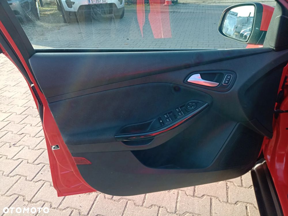 Ford Focus 1.0 EcoBoost Edition - 18