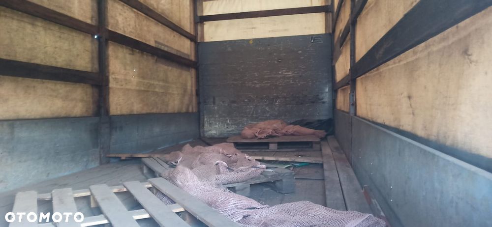 Skrzynia ładunkowa z plandeką - 6