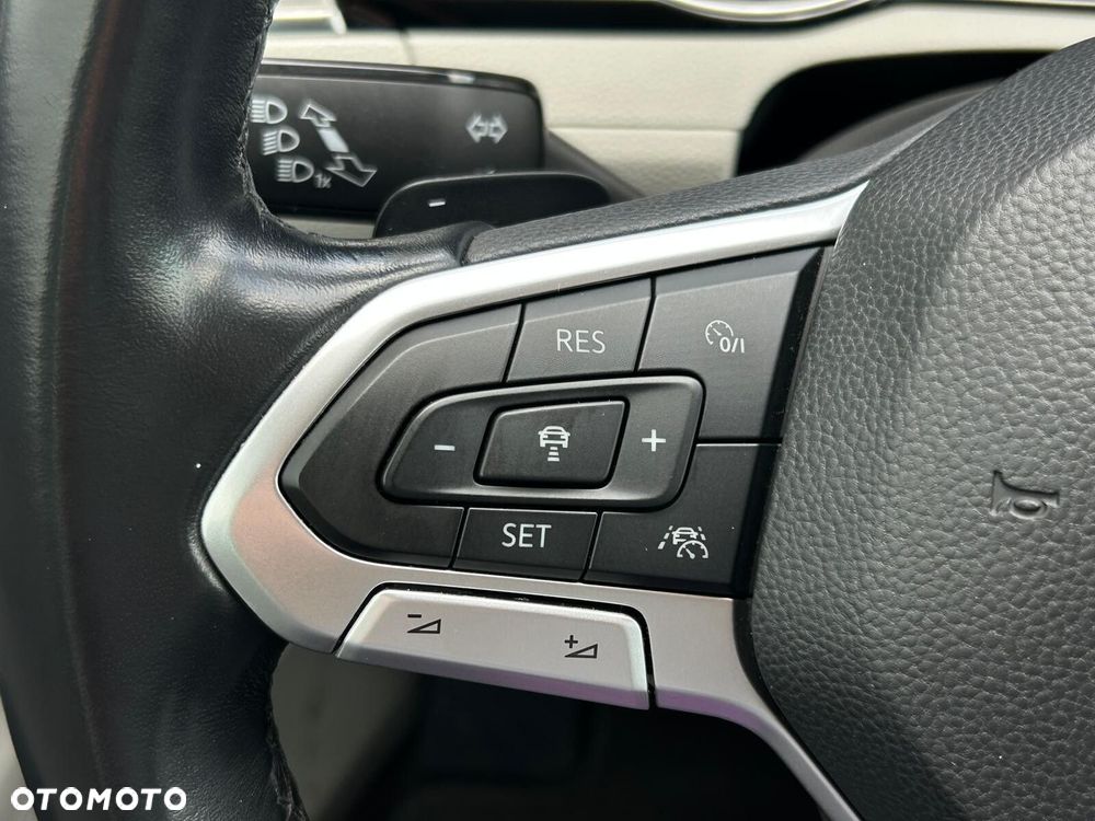Volkswagen Passat 2.0 TDI 4Mot Elegance DSG - 23