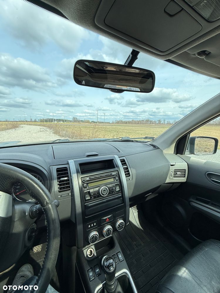 Nissan X-Trail - 16