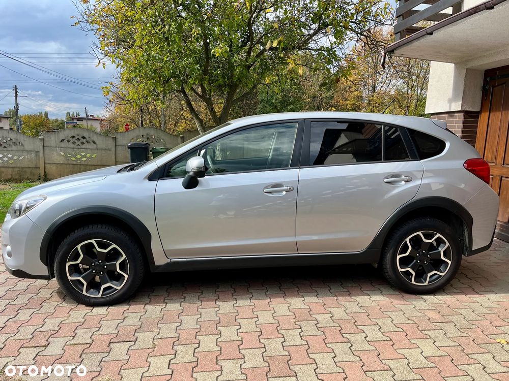 Subaru Xv 2014 photo 2