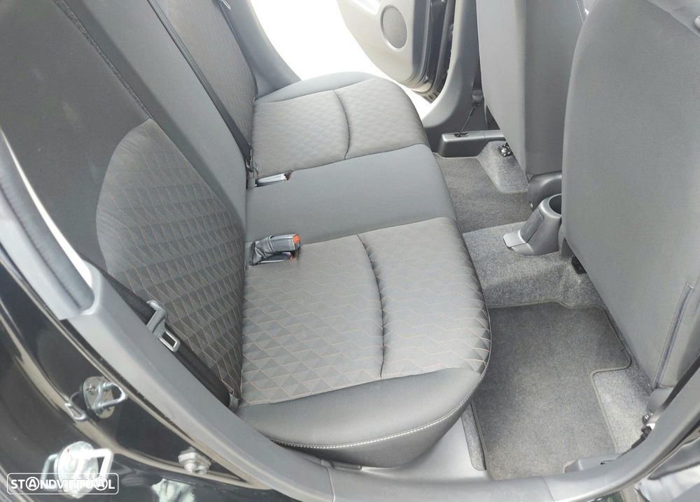 Mitsubishi Space Star 1.2 Intense - 26