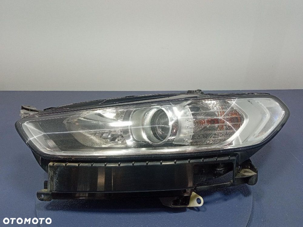 FORD MONDEO MK5 14-20 REFLEKTOR LEWY PRZÓD DS73-13W030-AE - 1