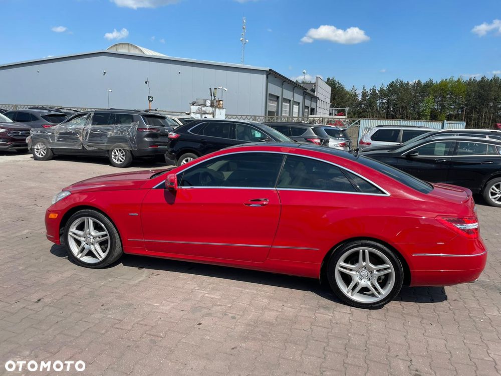 Mercedes-Benz Klasa E - 9