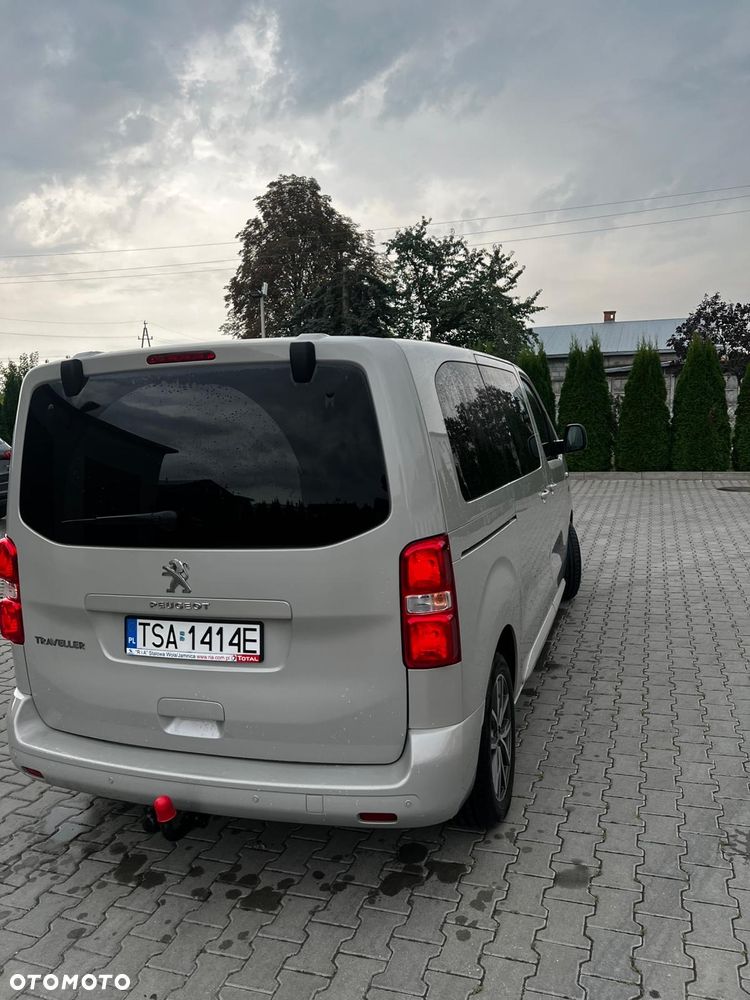 Peugeot Traveller - 2