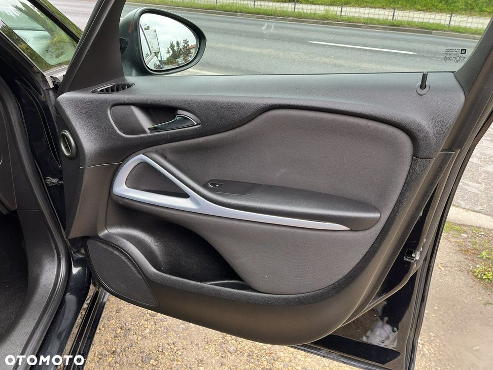 Opel Zafira - 20
