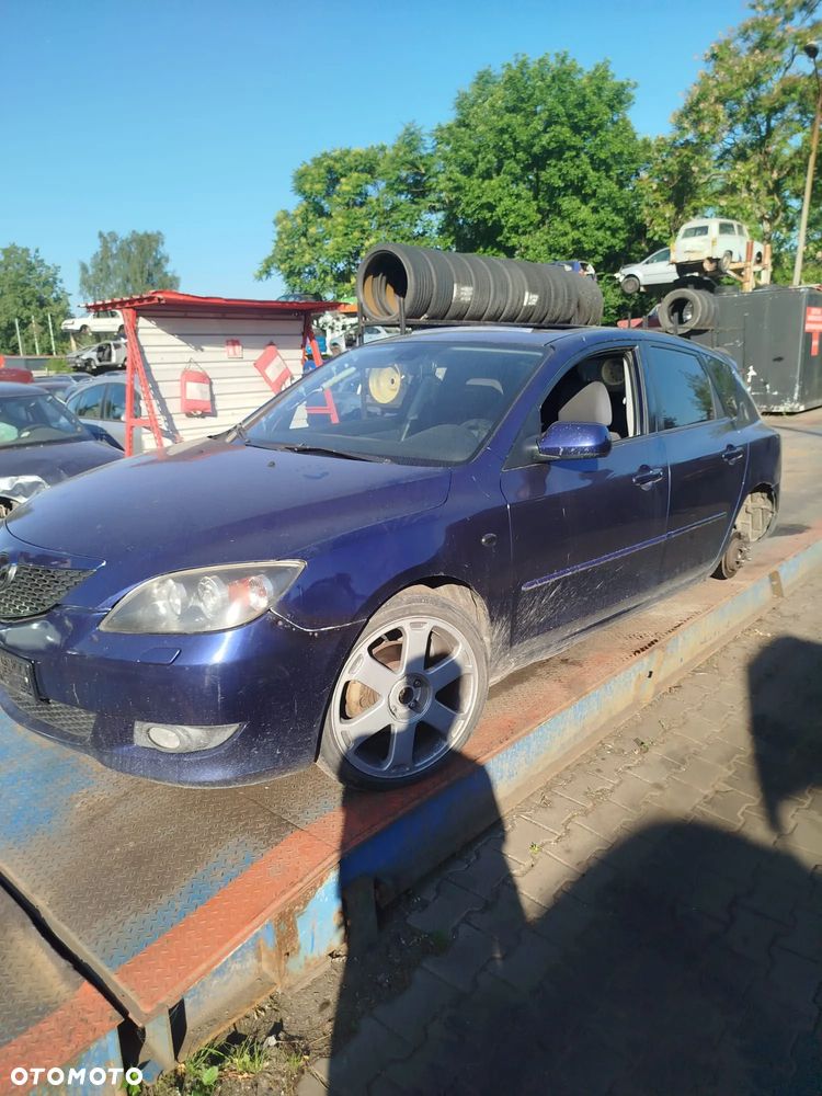Mazda 3 na części - 2