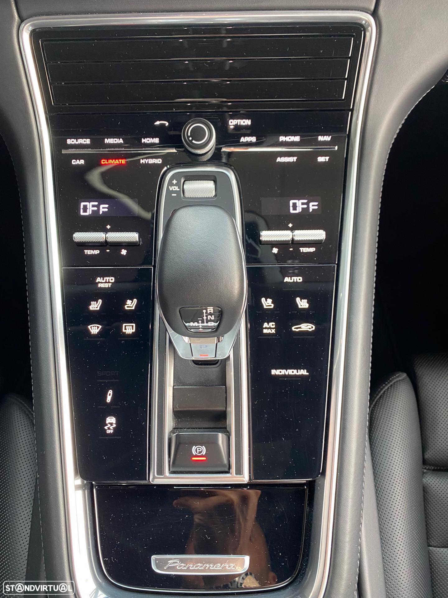 Porsche Panamera Sport Turismo 4 E-Hybrid - 9