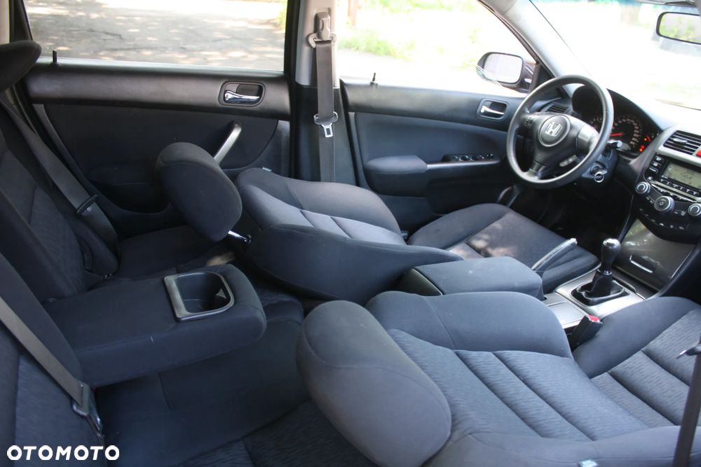 Honda Accord 2.0 i Sport - 25
