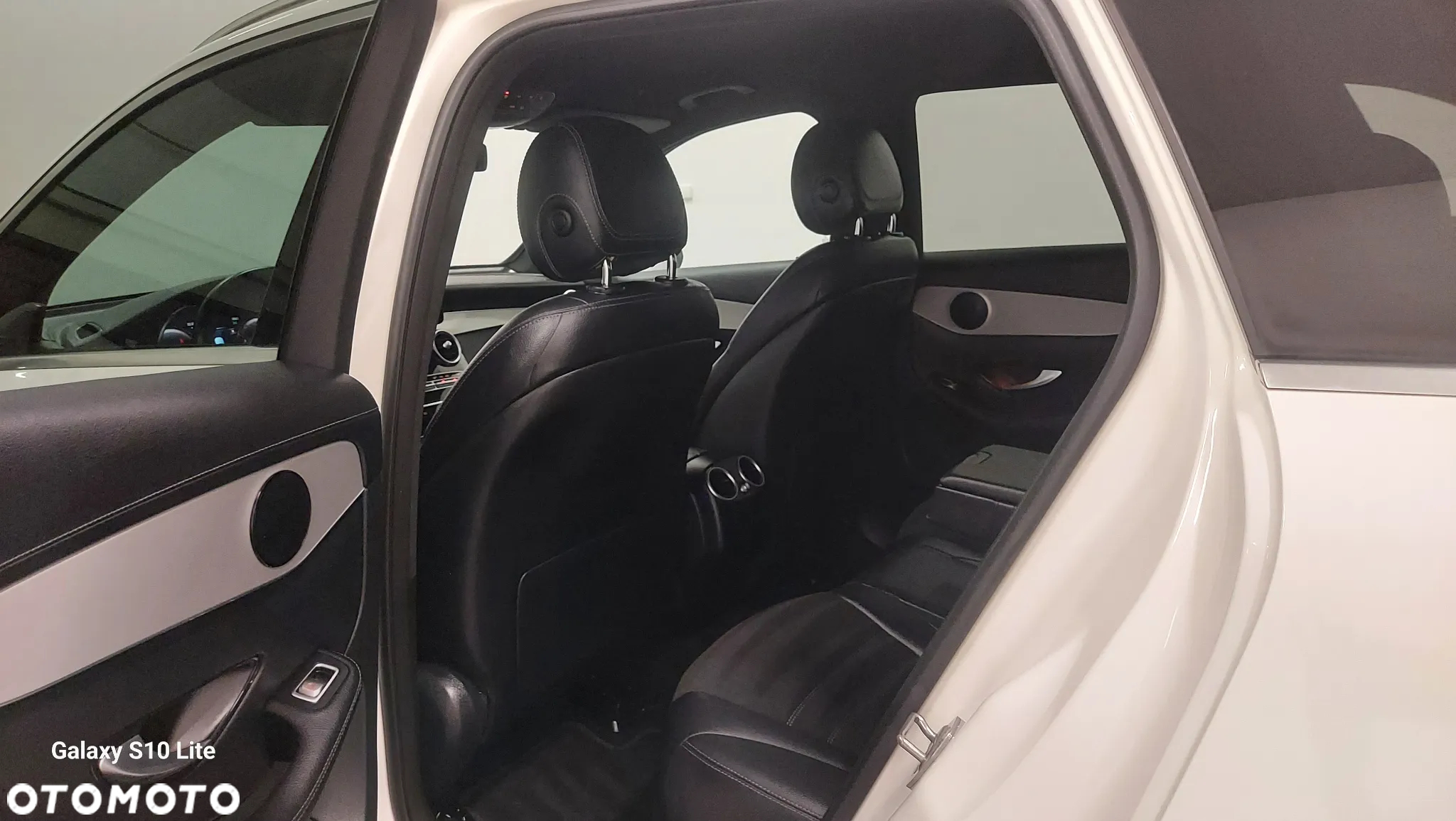Mercedes-Benz GLC 220 d 4Matic 9G-TRONIC AMG Line - 6