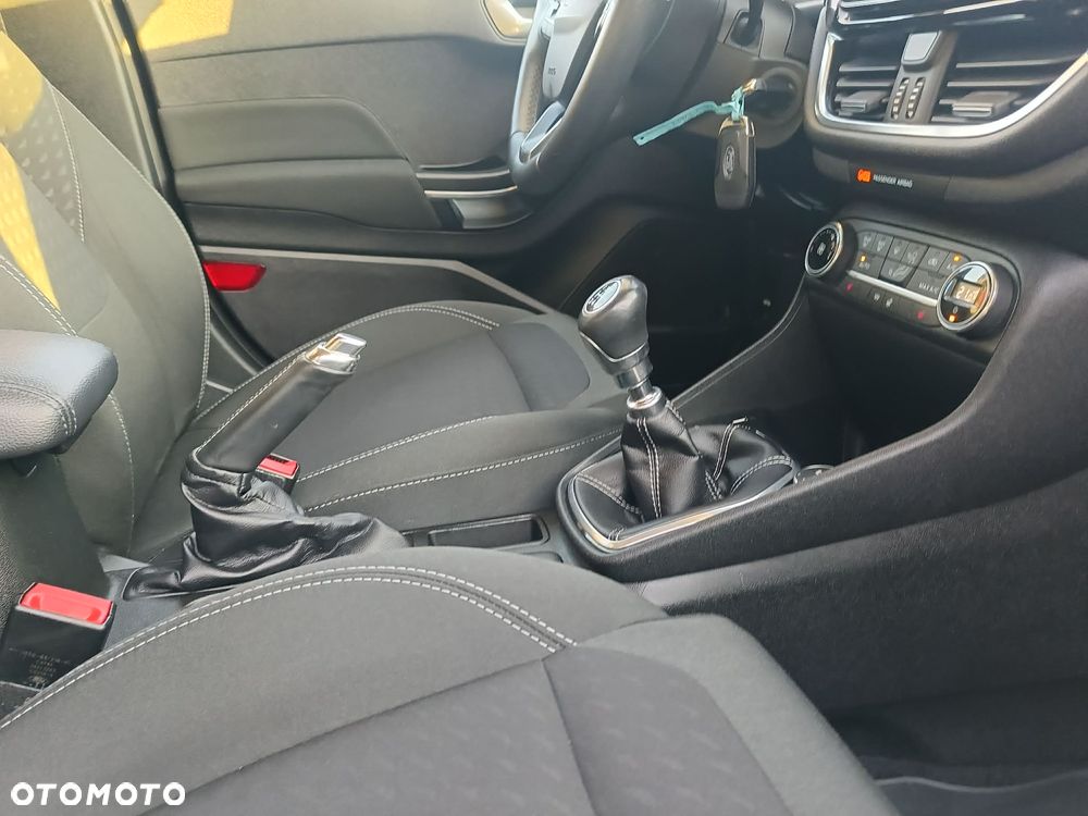 Ford Fiesta 1.0 EcoBoost S&S TITANIUM - 21