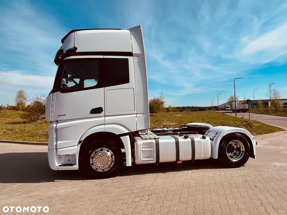 Mercedes-Benz Actros - 16