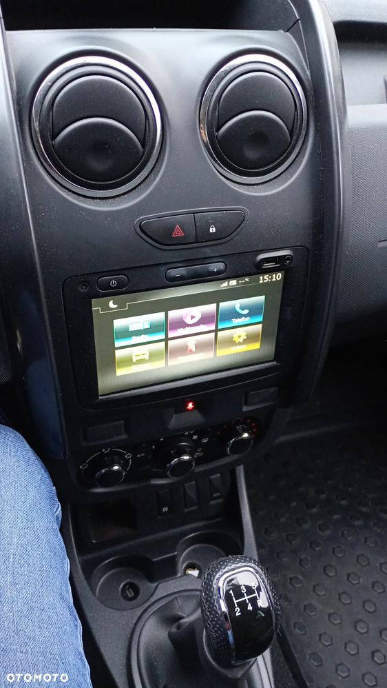 Dacia Duster 1.6 SCe Laureate S&S - 3