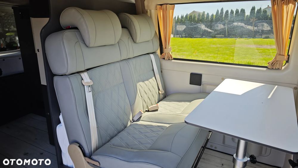 Volkswagen California - 17