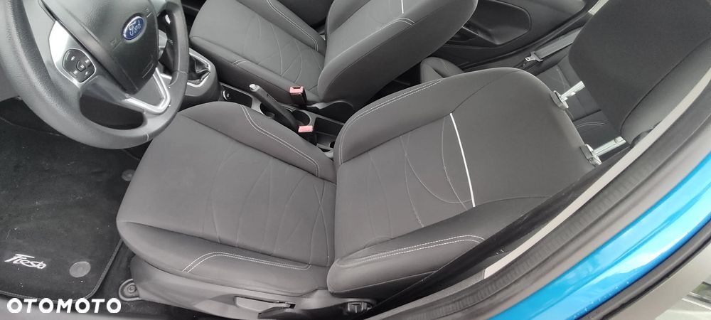 Ford Fiesta 1.25 Ambiente EU5 - 22
