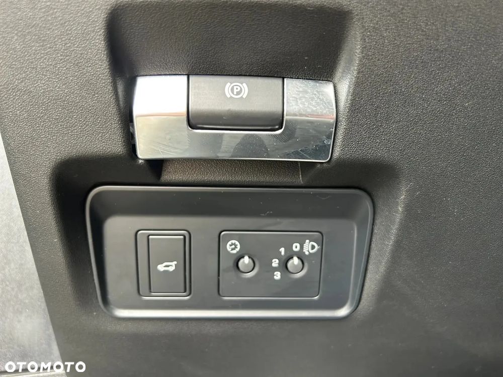 Land Rover Range Rover Evoque 2.0 P200 mHEV R-Dynamic SE - 22